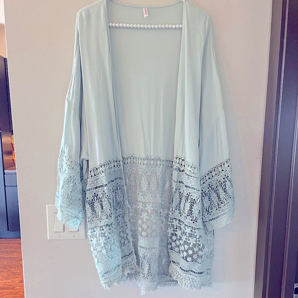 Mint Cardigan Kimono Lace Overshirt